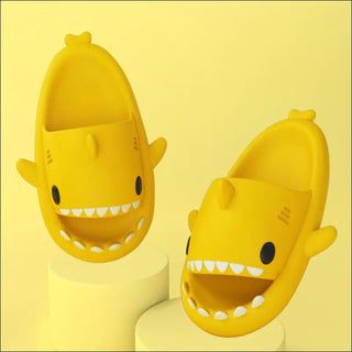 Adult's Slippers Indoor Outdoor Funny Shark Cartoon - K - AROLE