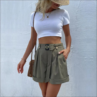 Stylish Cropped Top And Cargo Shorts Set For Fashionable